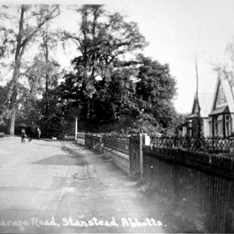 Roydon Road2