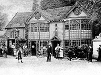 Rye House Tavern. postcard from the "Hatfield Series" No: 64. Postal date April 1906.
